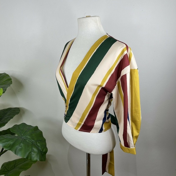 Boohoo Stripe Wrap Top Size 8 NWT - Picture 8 of 12